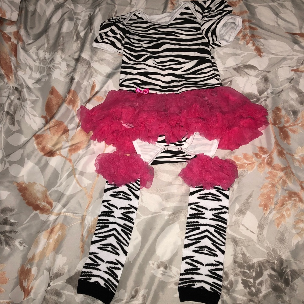 🦓 Zebra Print Tutu w/ Matching Leg Warmers🦓